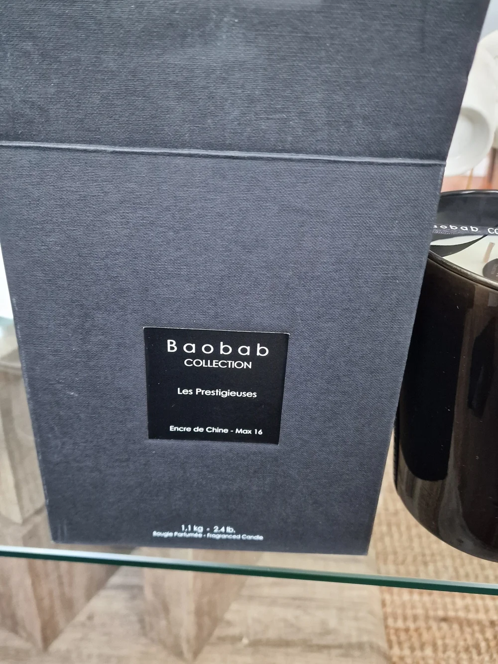 Baobab  . Les Prestigieuses SCENTED CANDLE LES PRESTIGIEUSES ENCRE. MAX 16
